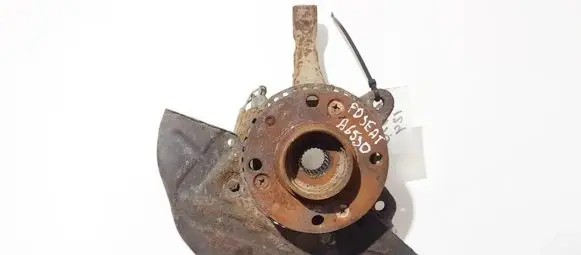 Seat Ibiza II (6k) Front wheel hub