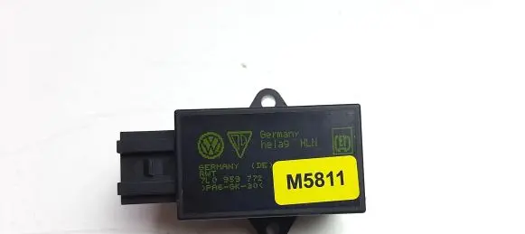 Volkswagen Touareg I Seat heating relay 7L0959772 M5811