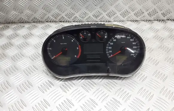 Seat Leon (1M) Speedometer (instrument cluster) 1M0920820B
