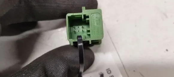 Peugeot Partner Central locking switch button