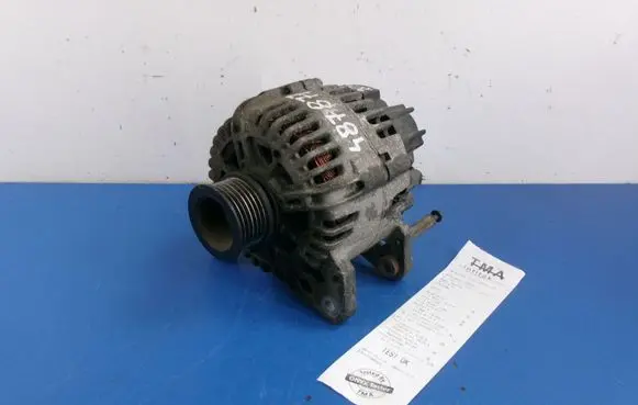 Volkswagen Golf V Generator/alternator 036903024H