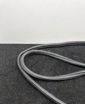 BMW 1 F20 F21 Rubber seal rear door 7240834