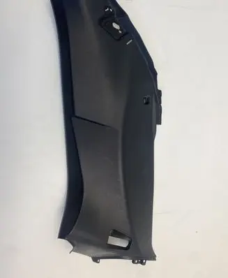 Maserati Levante (C) pillar trim 670040380