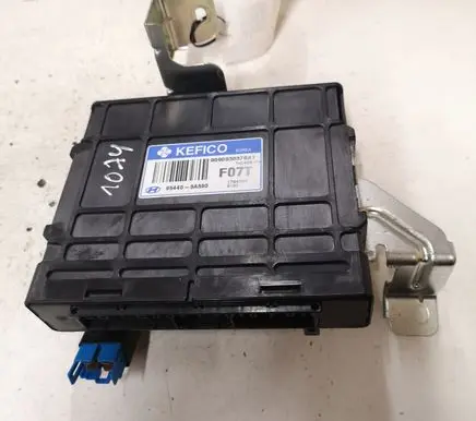Hyundai Santa Fe Gearbox control unit/module 954403A390 9090930376A1