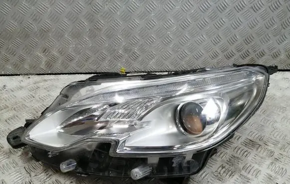 Citroen C4 II Picasso Headlight/headlamp 9677809980 90015177