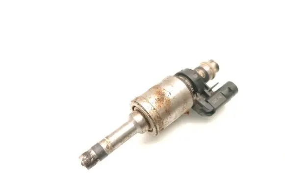 Ford C-MAX II Fuel injector DM5G-9F593-AA