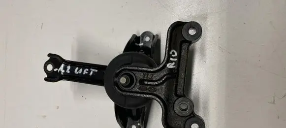 KIA Rio Engine mount vacuum valve 