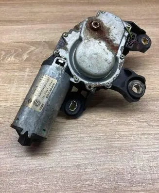 Volkswagen PASSAT B5 Rear window wiper motor 8L0955711 473700
