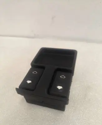 BMW 5 E34 Electric window control switch 1374491