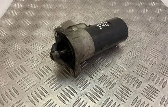 Volvo XC90 Starter motor 30782052