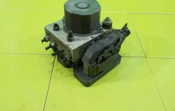 Opel Adam ABS Pump 269539 18AB31