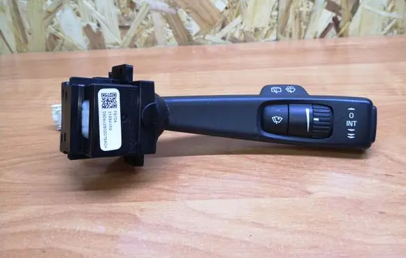 Volvo XC60 Wiper control stalk 31264169
