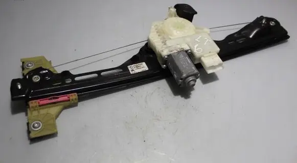 Citroen C4 SpaceTourer Rear door window regulator with motor 9826076580
