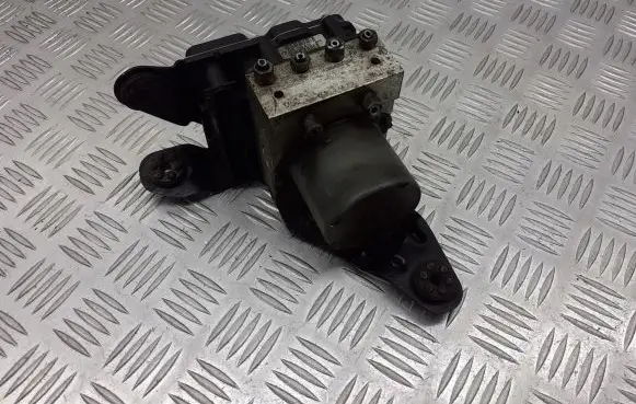 Renault Megane II ABS Pump 8200038702