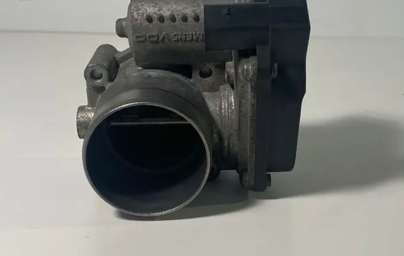 Volkswagen Golf Plus Throttle valve 03C133062C A2C53030936