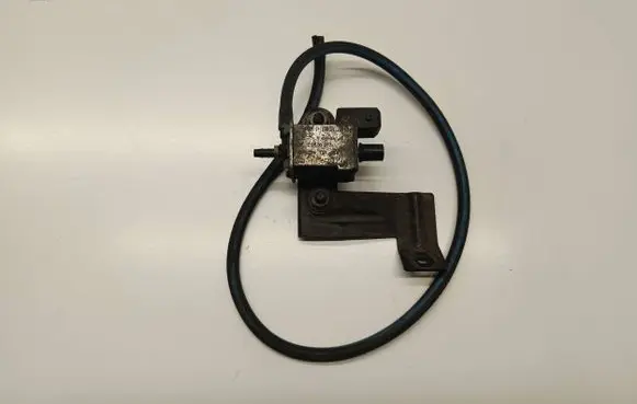 BMW 7 E38 Turbo solenoid valve 722340 1742711