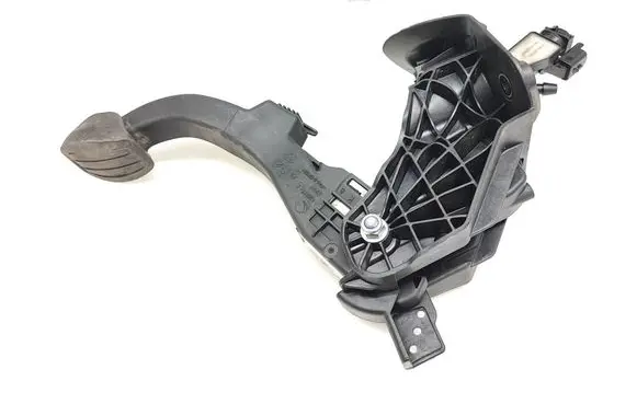 Toyota Proace Clutch pedal 9818902380