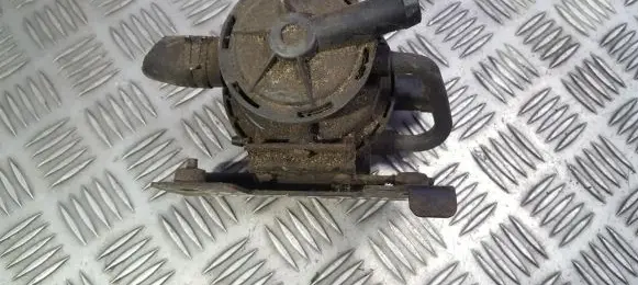 Valve vacuum