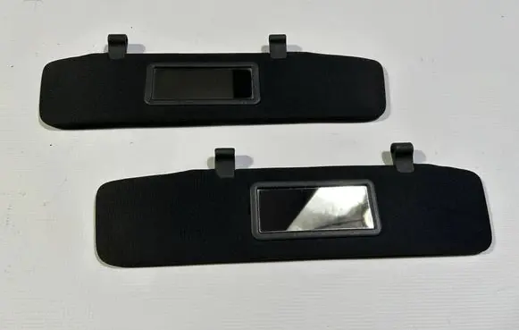 Chevrolet Camaro Sun visor 5612693