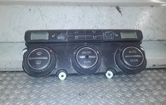Volkswagen Touran I Climate control unit