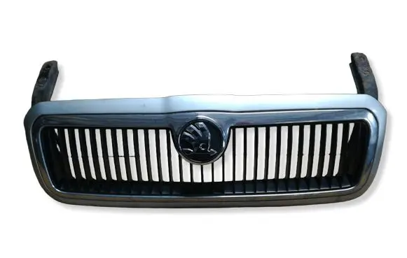 Skoda Octavia Mk1 (1U) Front bumper upper radiator grill 1U0853651