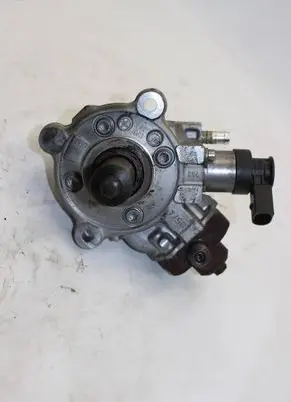 BMW 3 F30 F35 F31 Fuel injection high pressure pump 7823452 0445010519