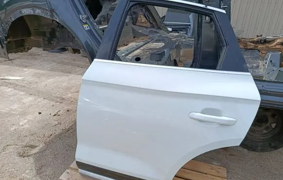 Audi Q5 SQ5 FY Rear door