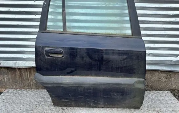 Opel Zafira A Rear door