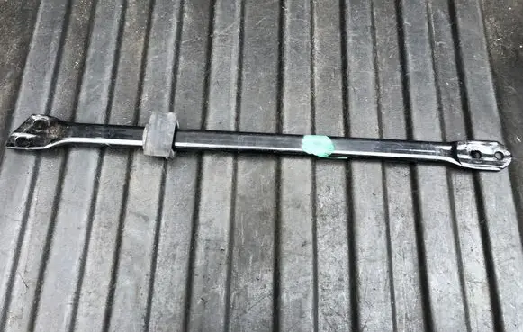 Land Rover Discovery 5 Other engine bay part 8155A GGK5A
