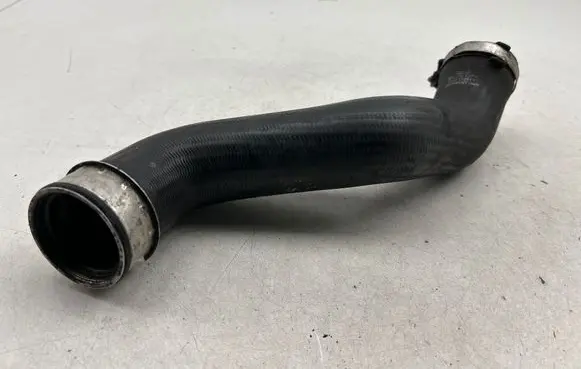 Intercooler hose/pipe