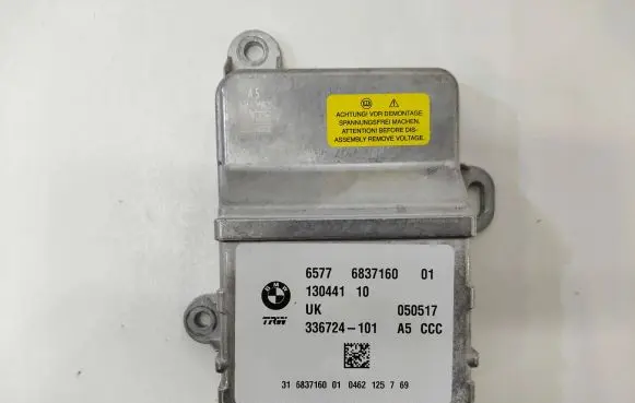 BMW 2 F45 Airbag control unit/module 6837160