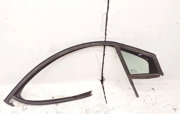 Opel Astra K Front door vent window glass four-door 39023022