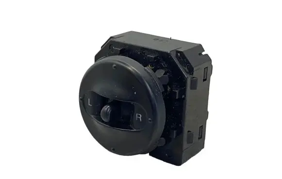 KIA Sorento Wing mirror switch