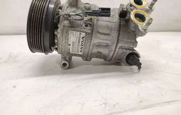 Volvo V40 Cross country Air conditioning (A/C) compressor (pump) 31348965 36010255