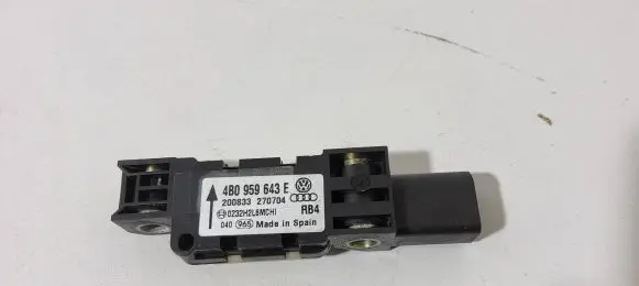 Volkswagen Phaeton Airbag deployment crash/impact sensor 4B0959643E 200833