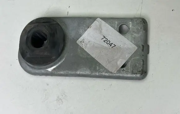 Ford Mustang V Radiator mount bracket AR338B359AB