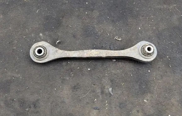 Skoda Superb B6 (3T) Rear control arm 1K0501529J