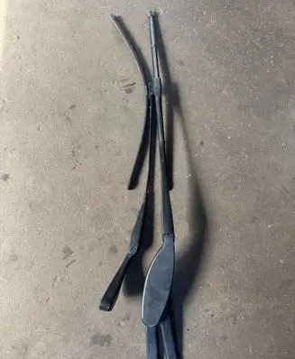 Mercedes-Benz GLC X253 C253 Front wiper blade arm