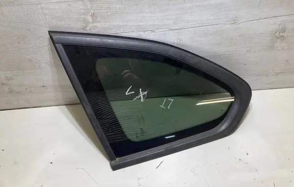 BMW X1 F48 F49 Rear side window 7406867