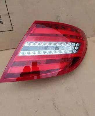 Mercedes-Benz C W204 Rear/tail lights 2049060503