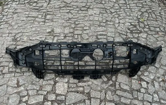 Audi e-tron Front bumper upper radiator grill 4KE807233
