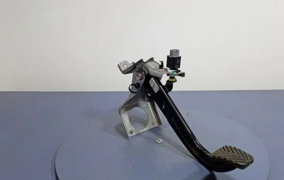 Hyundai i20 (GB IB) Accelerator throttle pedal 32800-C8100