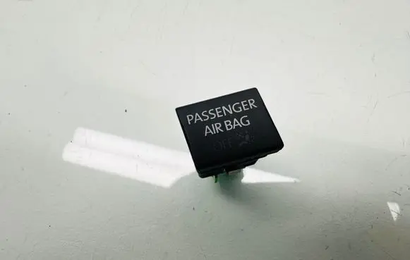Volkswagen Transporter - Caravelle T6 Passenger airbag on/off switch 7E0919234A