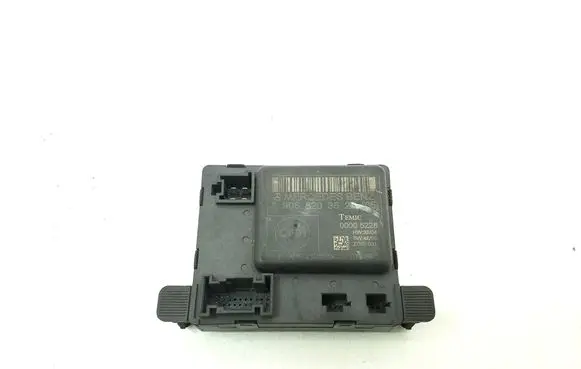 Mercedes-Benz Sprinter W906 Door control unit/module A9068203526