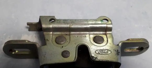 Jaguar S-Type Tailgate/trunk/boot lock/catch/latch