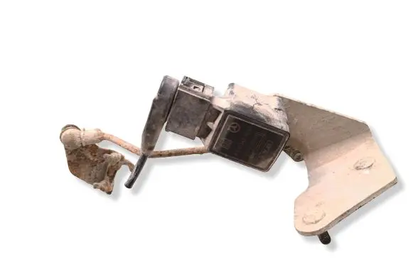 Mercedes-Benz E W211 Headlight/headlamp level sensor A0105427617