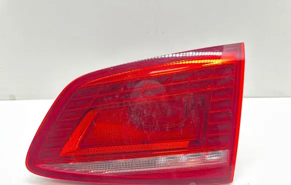 Volkswagen PASSAT B7 Tailgate rear/tail lights 3AF945308E