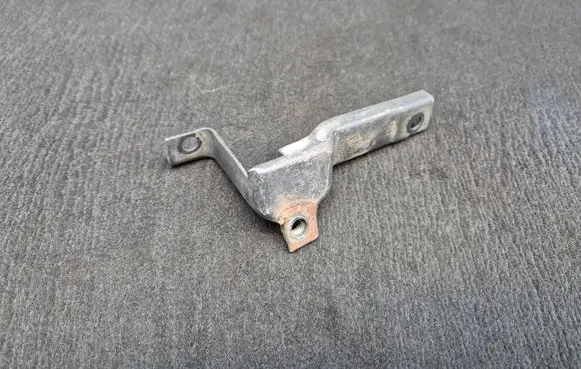 Audi A6 Allroad C6 Fuel pump bracket 059130180B