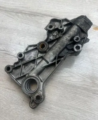 Jeep Compass Oil filter mounting bracket 70362380 70362379