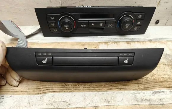 BMW 1 E81 E87 Climate control unit 6411696159501 A2C53104844 040101943